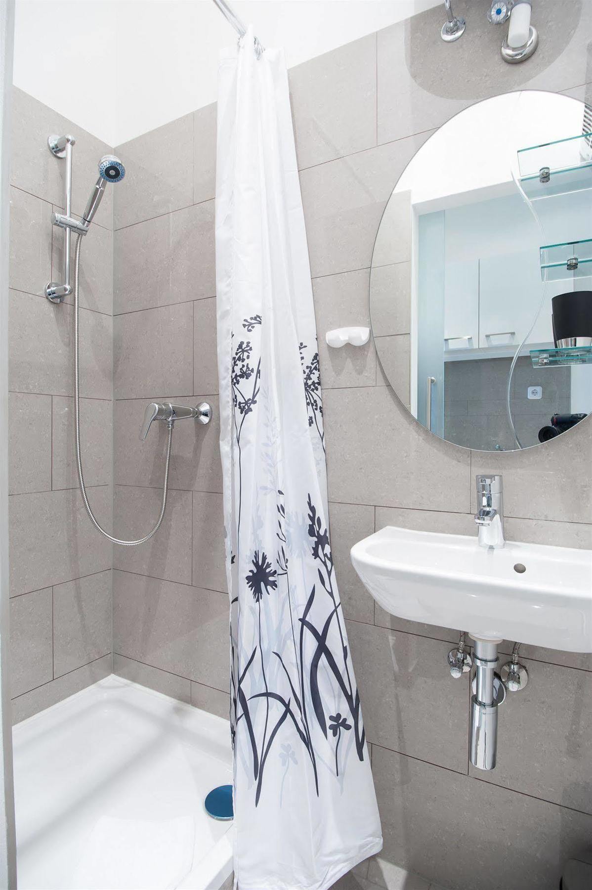 Royal Resort Apartments Westbahnhof Vienna Luaran gambar